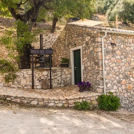Castelli Olive Press Acharavi (Corfu)