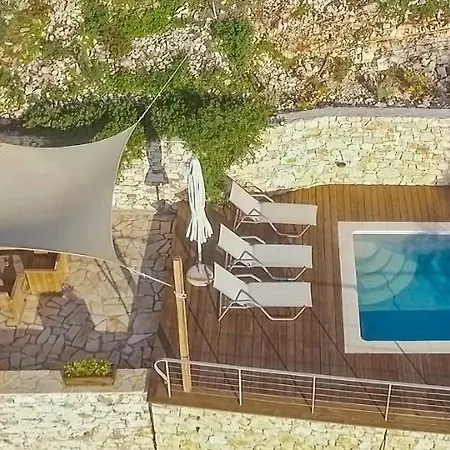 Castelli Olive Press *