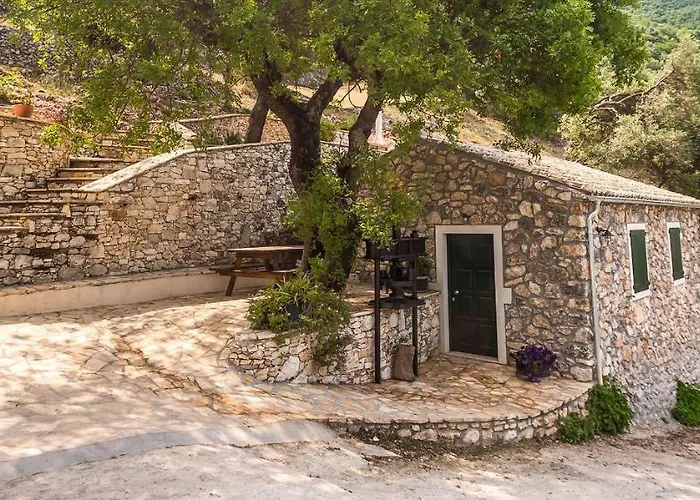 Landhuis Castelli Olive Press *