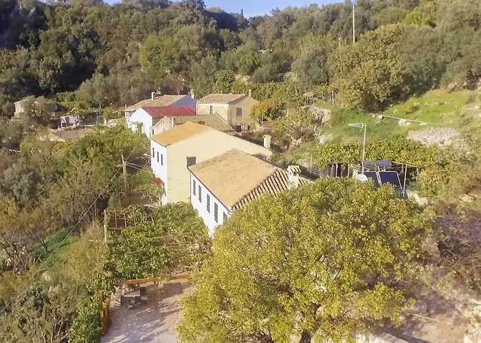 Landhuis Castelli Olive Press *