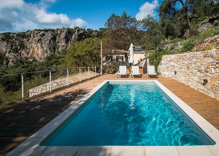 Castelli Olive Press Landhuis