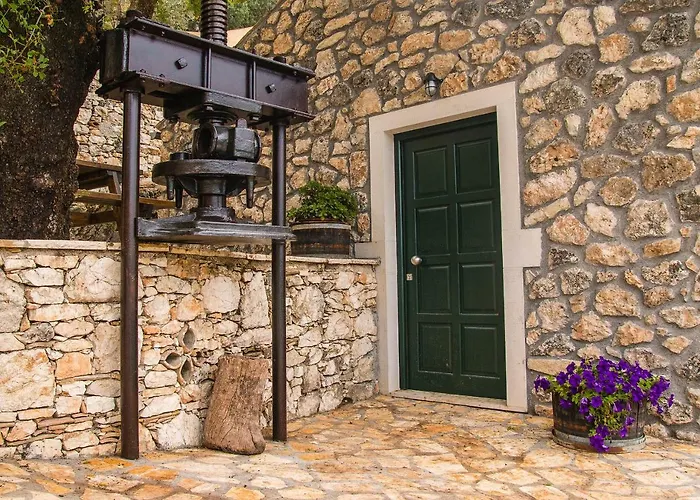 Landhuis Castelli Olive Press *